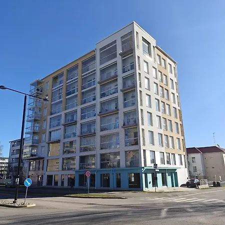 30 M2 1-bedroom App, 5 Floor, Close To The Airpor, Train Station And Myyrmanni Shopping Center * Vantaa