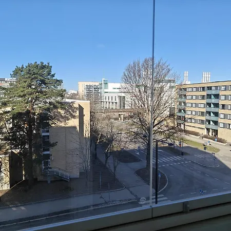 30 M2 1-bedroom App, 5 Floor, Close To The Airpor, Train Station And Myyrmanni Shopping Center Lejlighed
